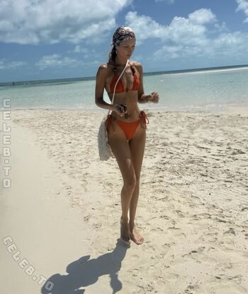 Full leaked Bella hadid private photo