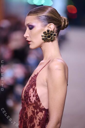 Full leaked Bella hadid private photo