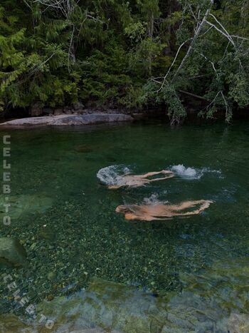 Full leaked Bella hadid private photo