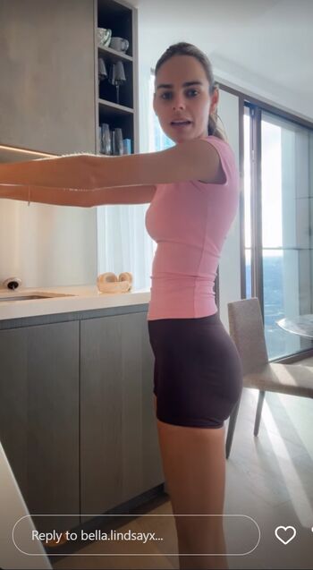 Full leaked Bella lindsayx private onlyfans photo