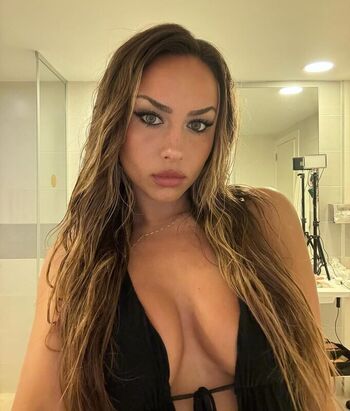 Full leaked Bella lovkvist private photo