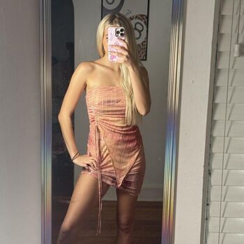 Full leaked Bella lyn private photo