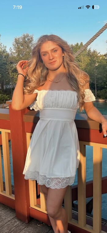 Full leaked Bella norris page private photo