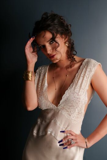 Full leaked Bella thorne  page private onlyfans photo