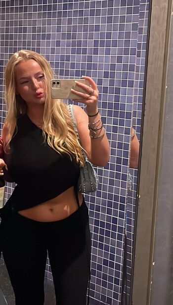 Full leaked Bella turner private photo