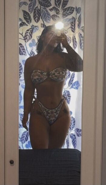 Full leaked Bellabarbellz private photo