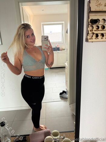 Full leaked Bellablondofficial page private onlyfans photo