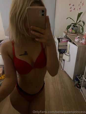 Full leaked Bellaliisa private onlyfans photo