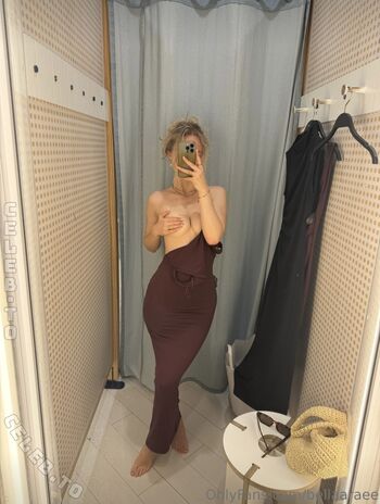 Full leaked Bellaraee page private onlyfans photo