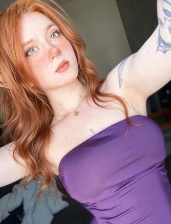 Full leaked Bellassq private photo