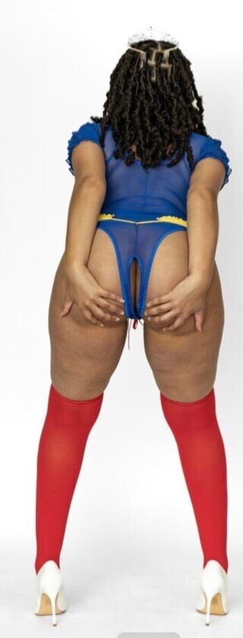 Full leaked Belle bottomz page private onlyfans photo