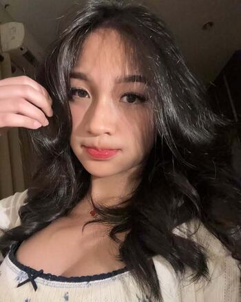 Full leaked Bellen private photo