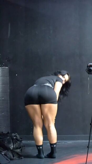 Full leaked Bent over private onlyfans photo