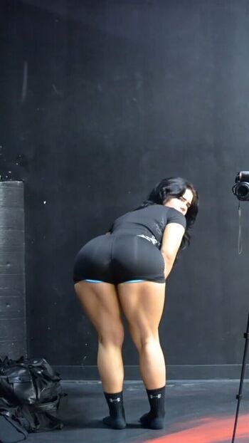 Full leaked Bent over private onlyfans photo