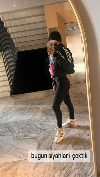 Full leaked Benvivien page private onlyfans photo