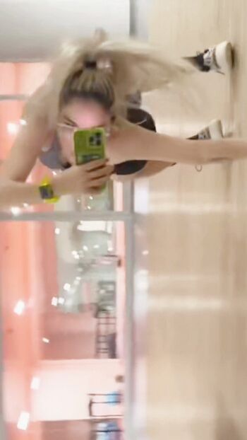 Full leaked Benvivien private photo