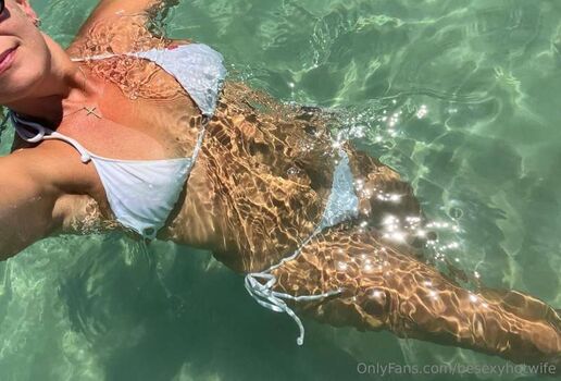 Full leaked Besexyhotwife private onlyfans photo