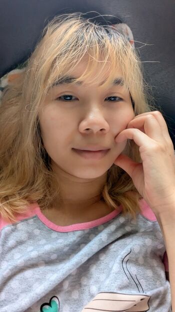 Full leaked Bessy q page private onlyfans photo