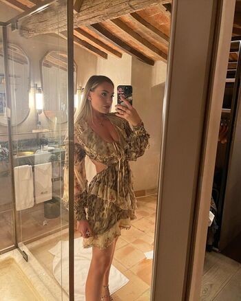 Full leaked Beth lily private photo
