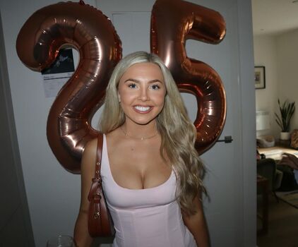 Full leaked Beth tucker private photo