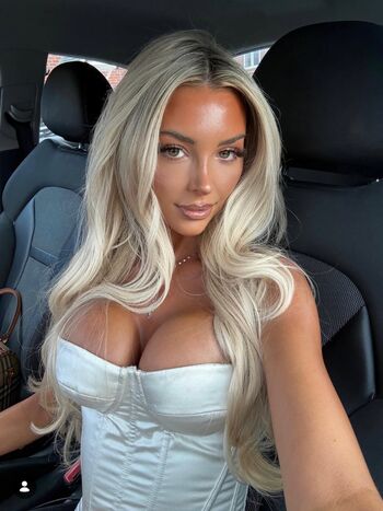Full leaked Bethyycm private photo