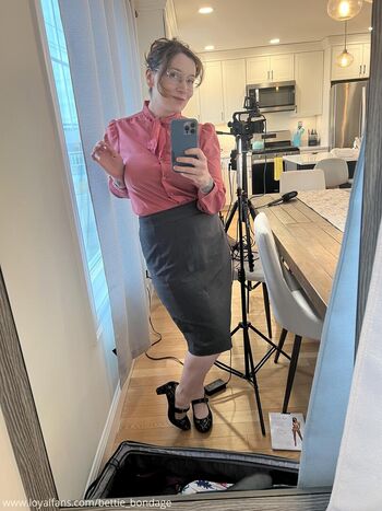 Full leaked Bettie bondage  page private onlyfans photo