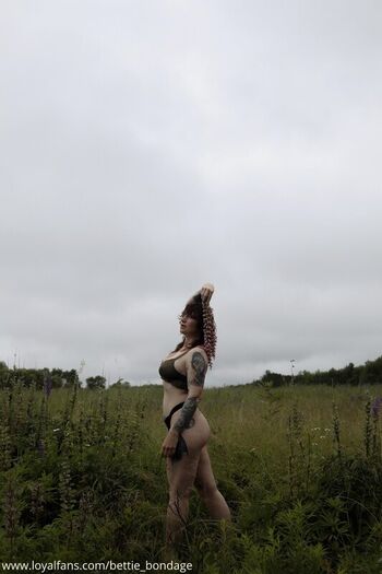 Full leaked Bettie bondage private photo