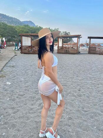 Full leaked Beyzaskoo private photo