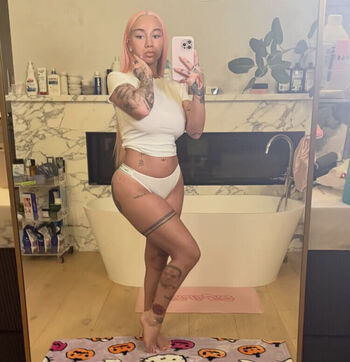 Full leaked Bhad bhabie page private onlyfans photo