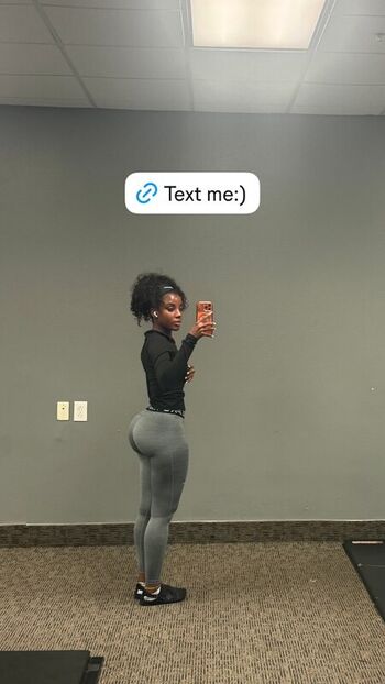 Full leaked Bhadie kelly private photo