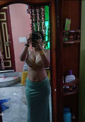 Full leaked Bhindeshitara private photo
