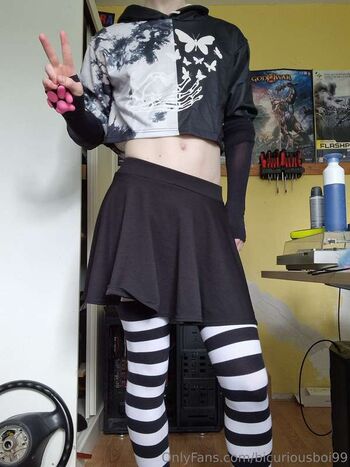 Full leaked Bicuriousboi private onlyfans photo