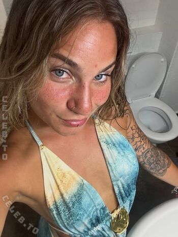 Full leaked Bigbootyroxanne page private photo