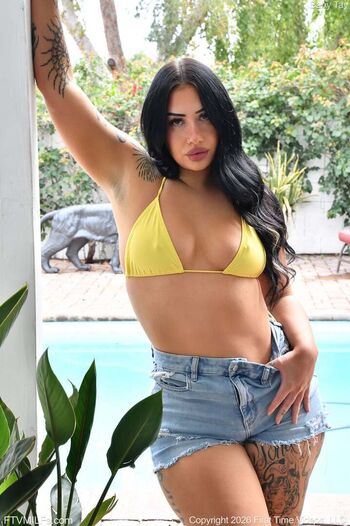 Full leaked Bigbootytayyy private photo
