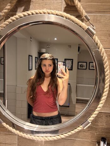 Full leaked Bighazeleyeddoe private photo