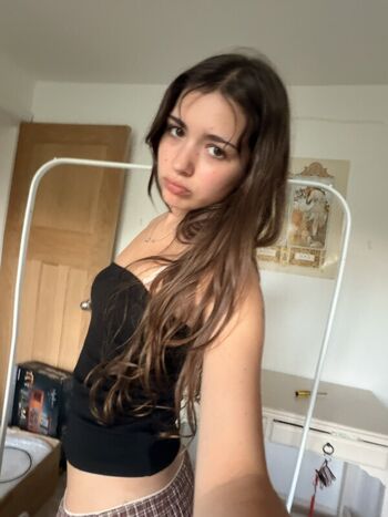 Full leaked Bighazeleyeddoe private photo