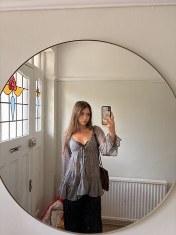 Full leaked Bighazeleyeddoe private photo