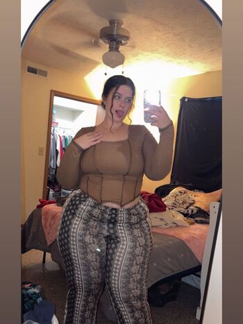 Full leaked Bigmamahaylee private onlyfans photo