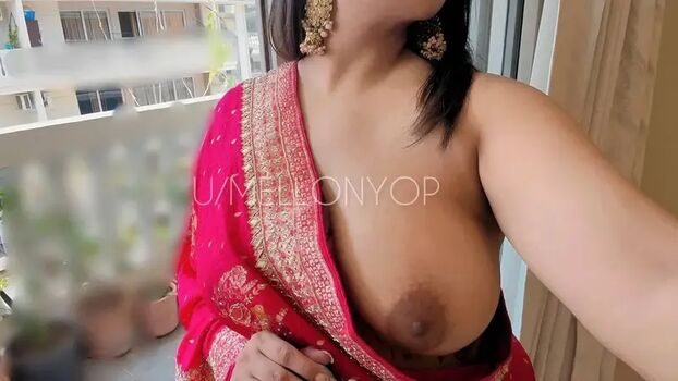 Full leaked Bigmellonslut private photo