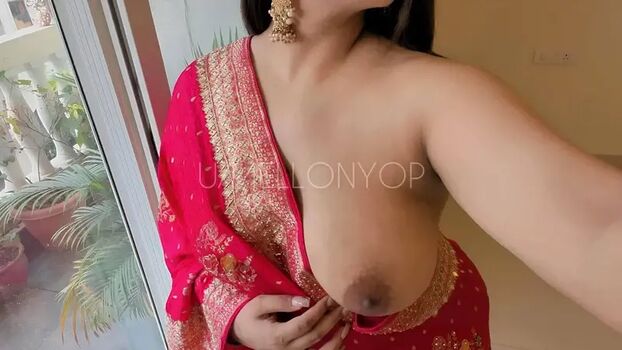Full leaked Bigmellonslut private photo