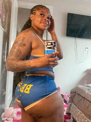 Full leaked Bignie private photo