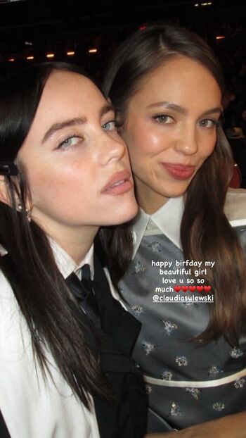 Full leaked Billie eilish  page private onlyfans photo