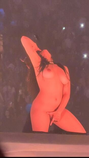 Full leaked Billie eilish  page private onlyfans photo