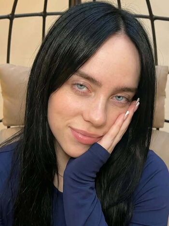 Full leaked Billie eilish  page private onlyfans photo