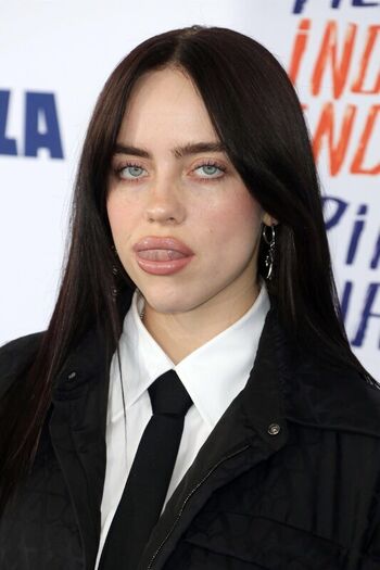 Full leaked Billie eilish private photo