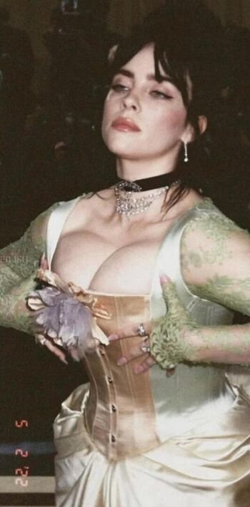 Full leaked Billie ellish private onlyfans photo