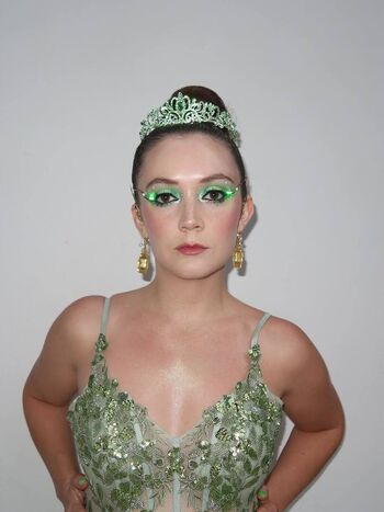 Full leaked Billie lourd private photo
