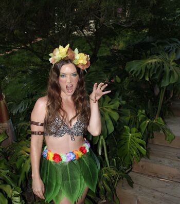 Full leaked Billie lourd private photo