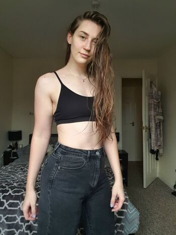 Full leaked Billietrixx private photo