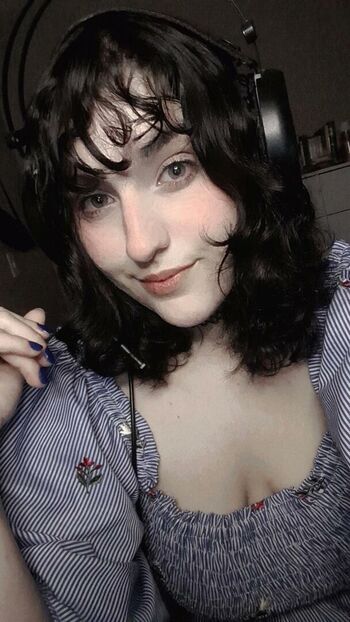 Full leaked Billowybunny private onlyfans photo